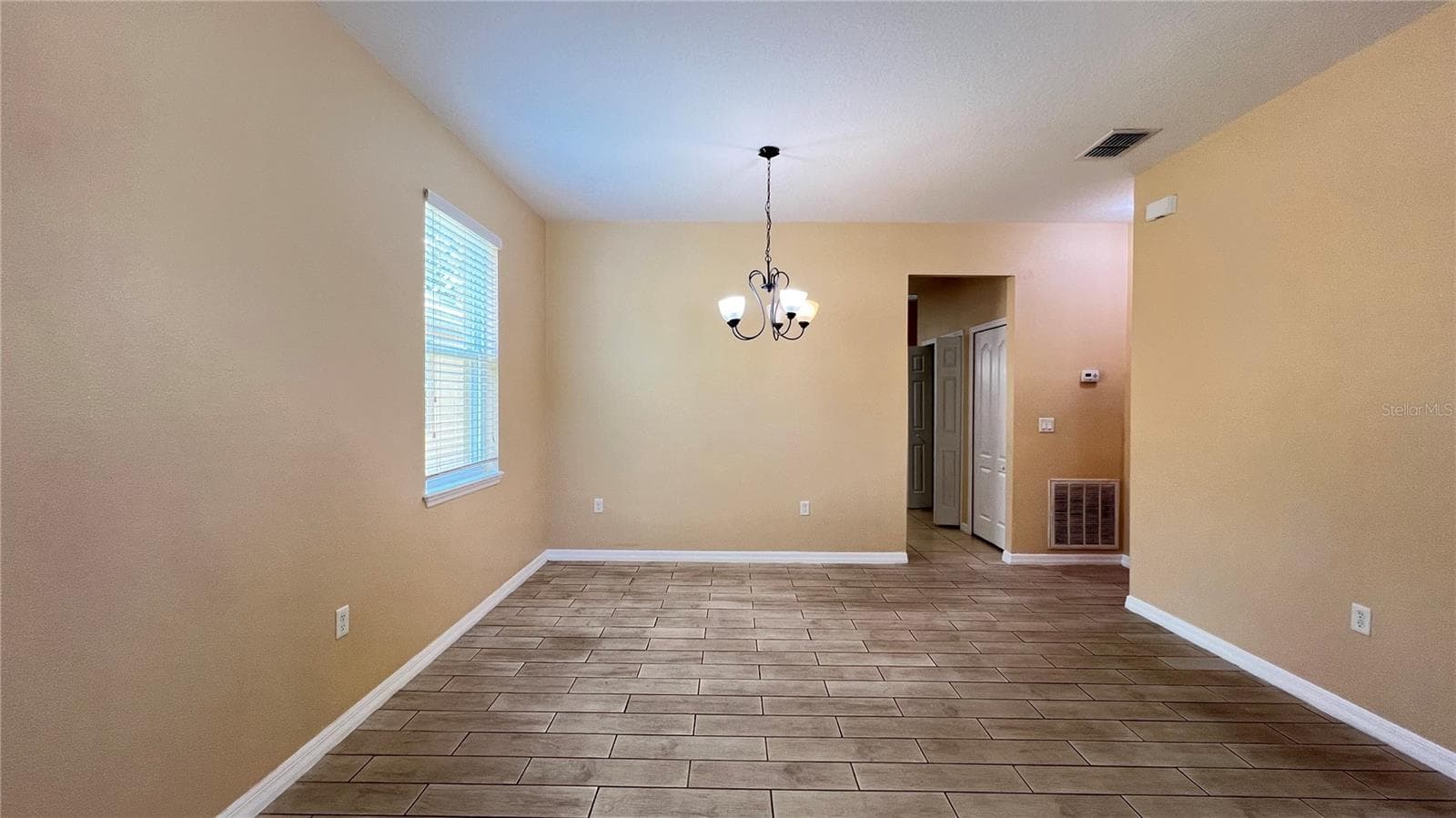 Single Family Residence at 16036 YELLOWEYED DR, CLERMONT, photo 12 of 43