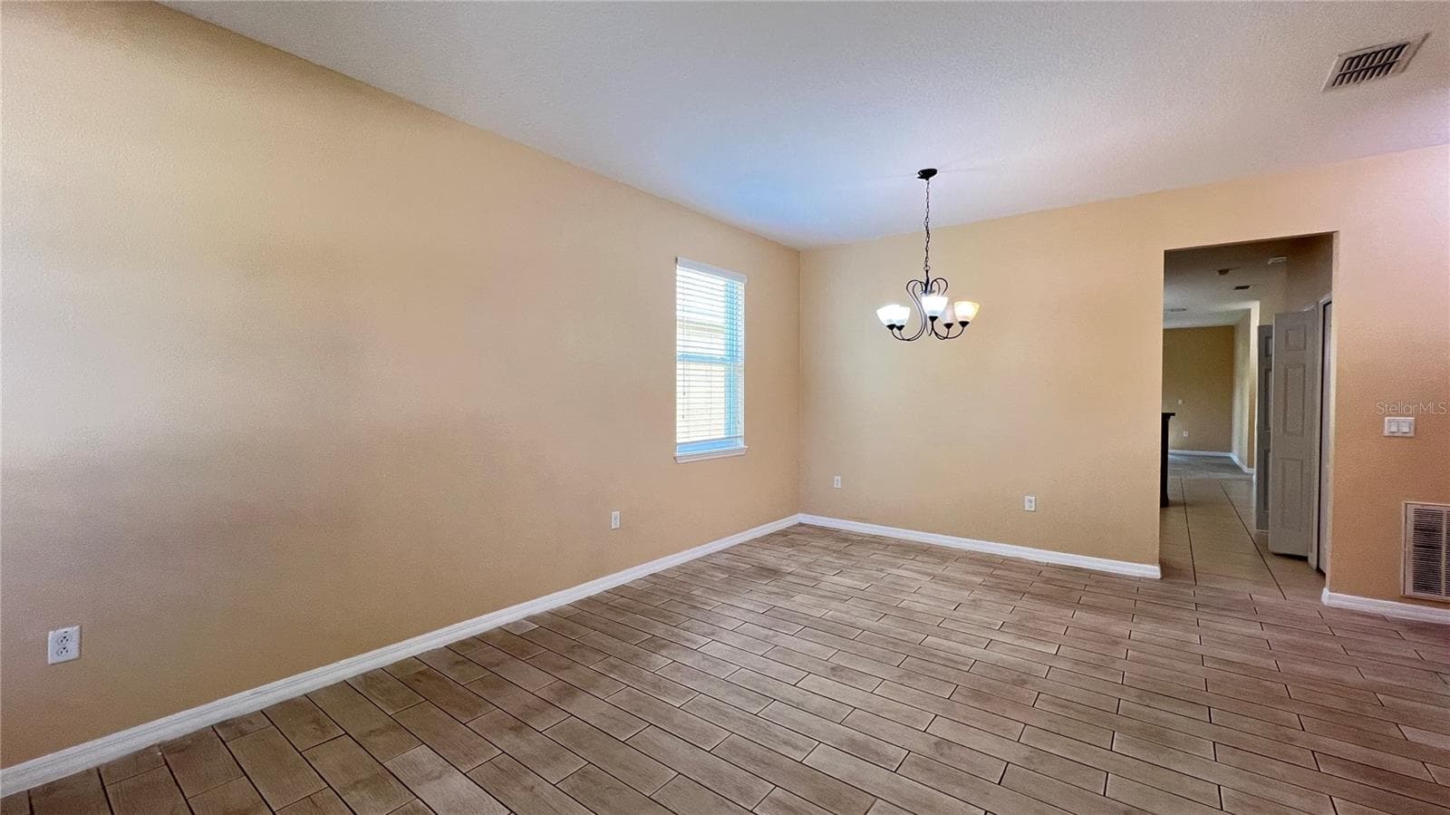 Single Family Residence at 16036 YELLOWEYED DR, CLERMONT, photo 13 of 43