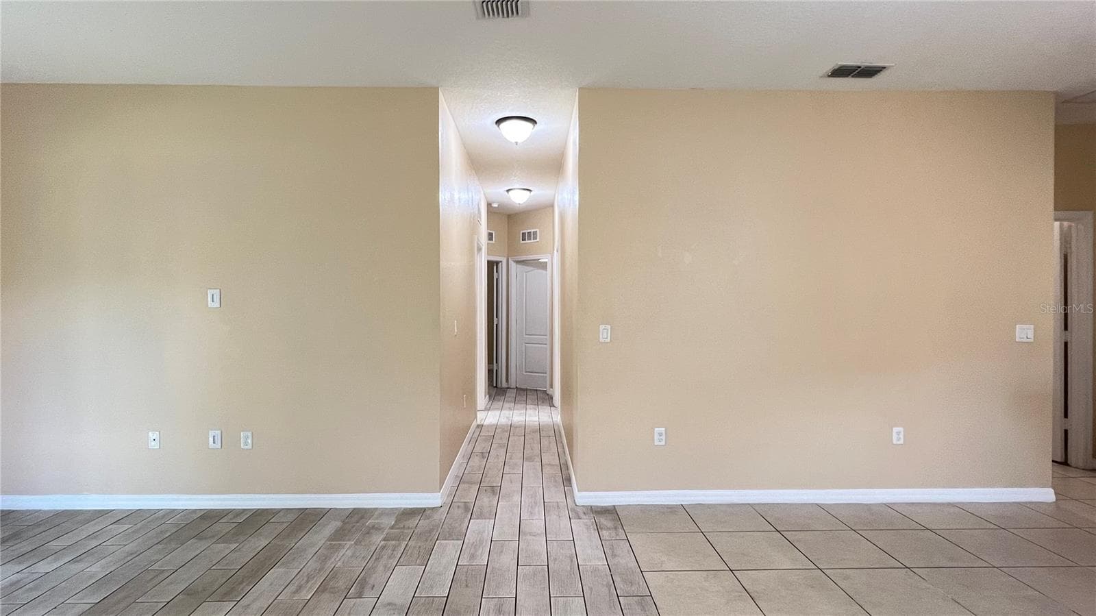 Single Family Residence at 16036 YELLOWEYED DR, CLERMONT, photo 24 of 43