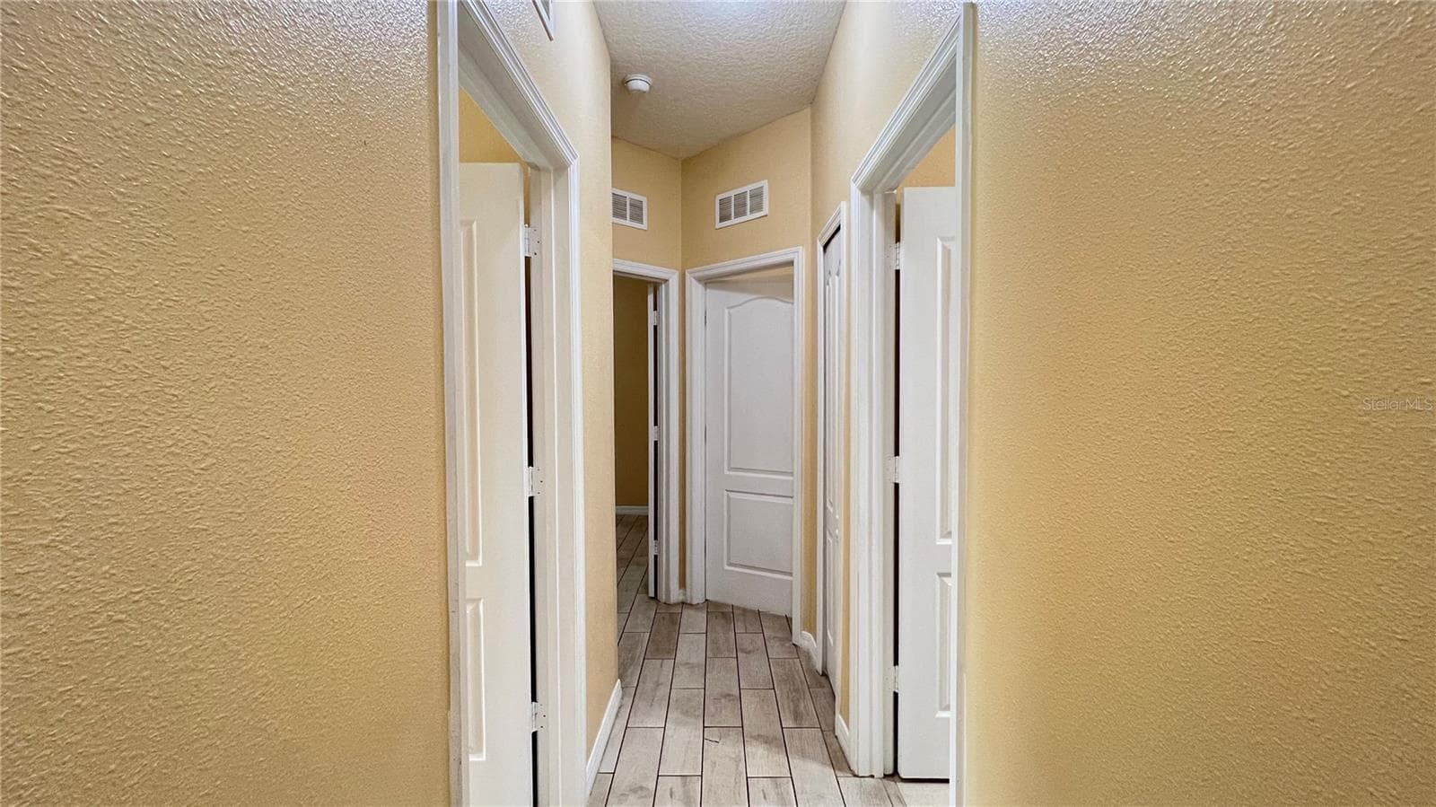 Single Family Residence at 16036 YELLOWEYED DR, CLERMONT, photo 37 of 43