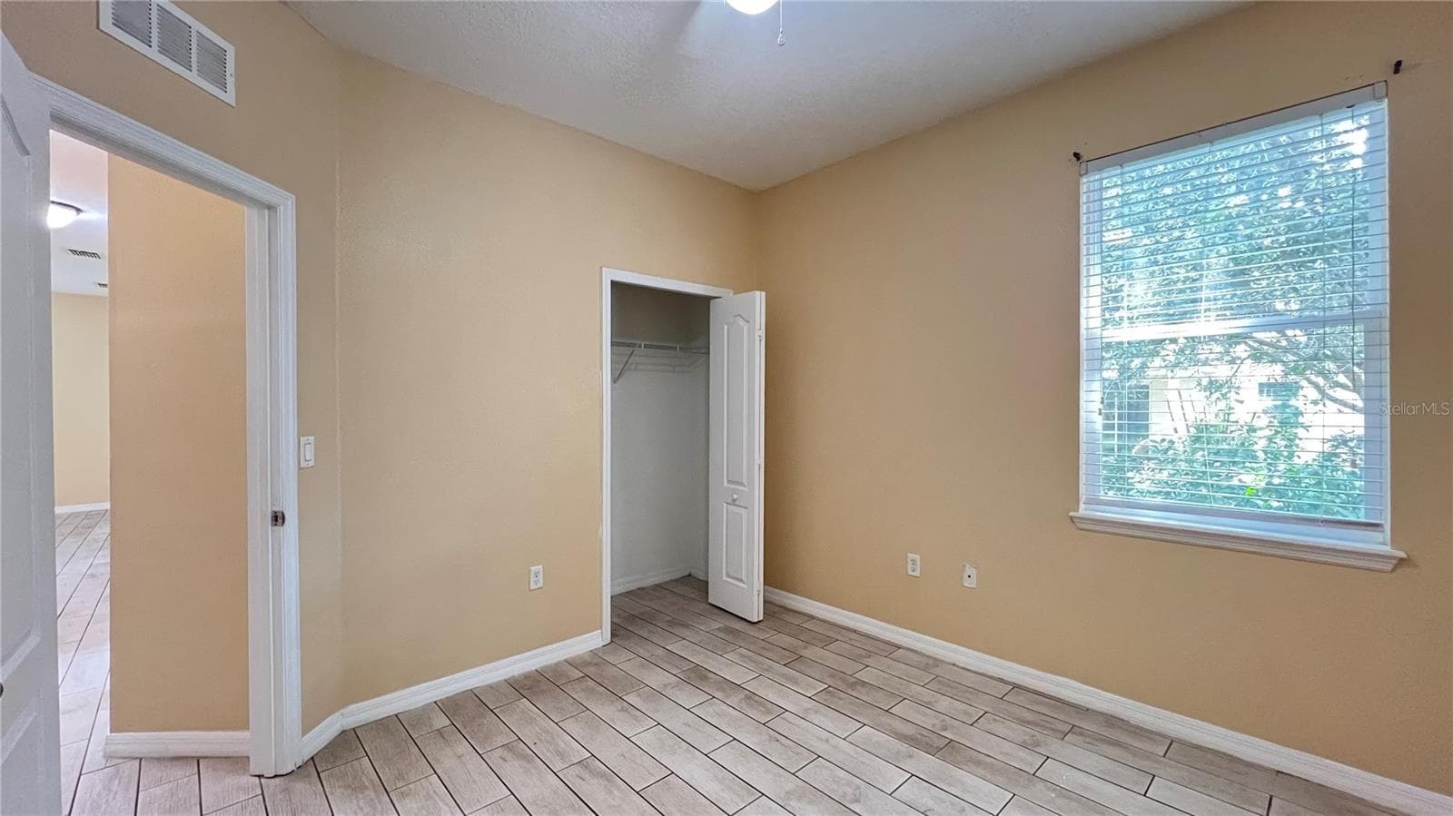 Single Family Residence at 16036 YELLOWEYED DR, CLERMONT, photo 39 of 43