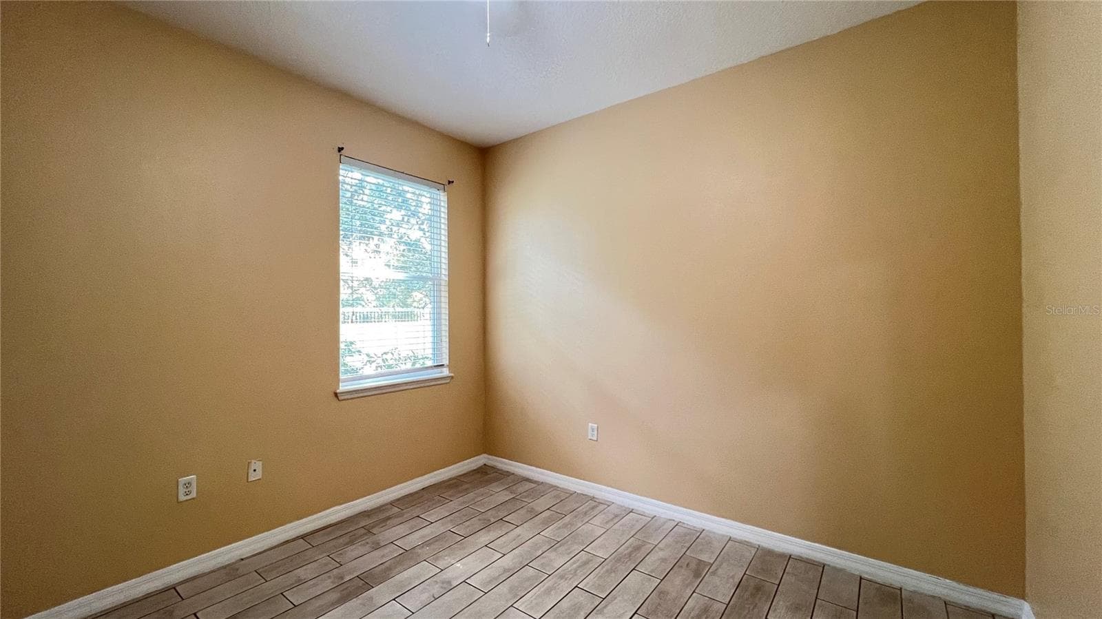 Single Family Residence at 16036 YELLOWEYED DR, CLERMONT, photo 40 of 43