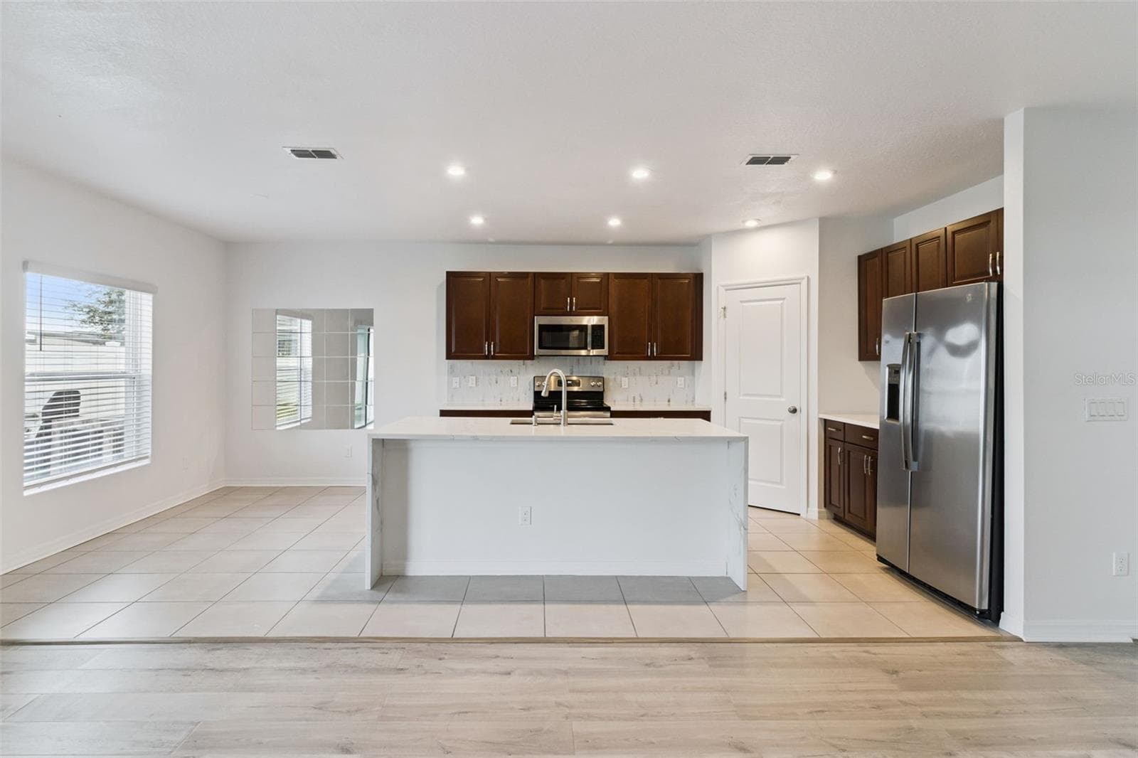 Single Family Residence at 4108 DEERMOSS DR, CLERMONT, photo 11 of 35
