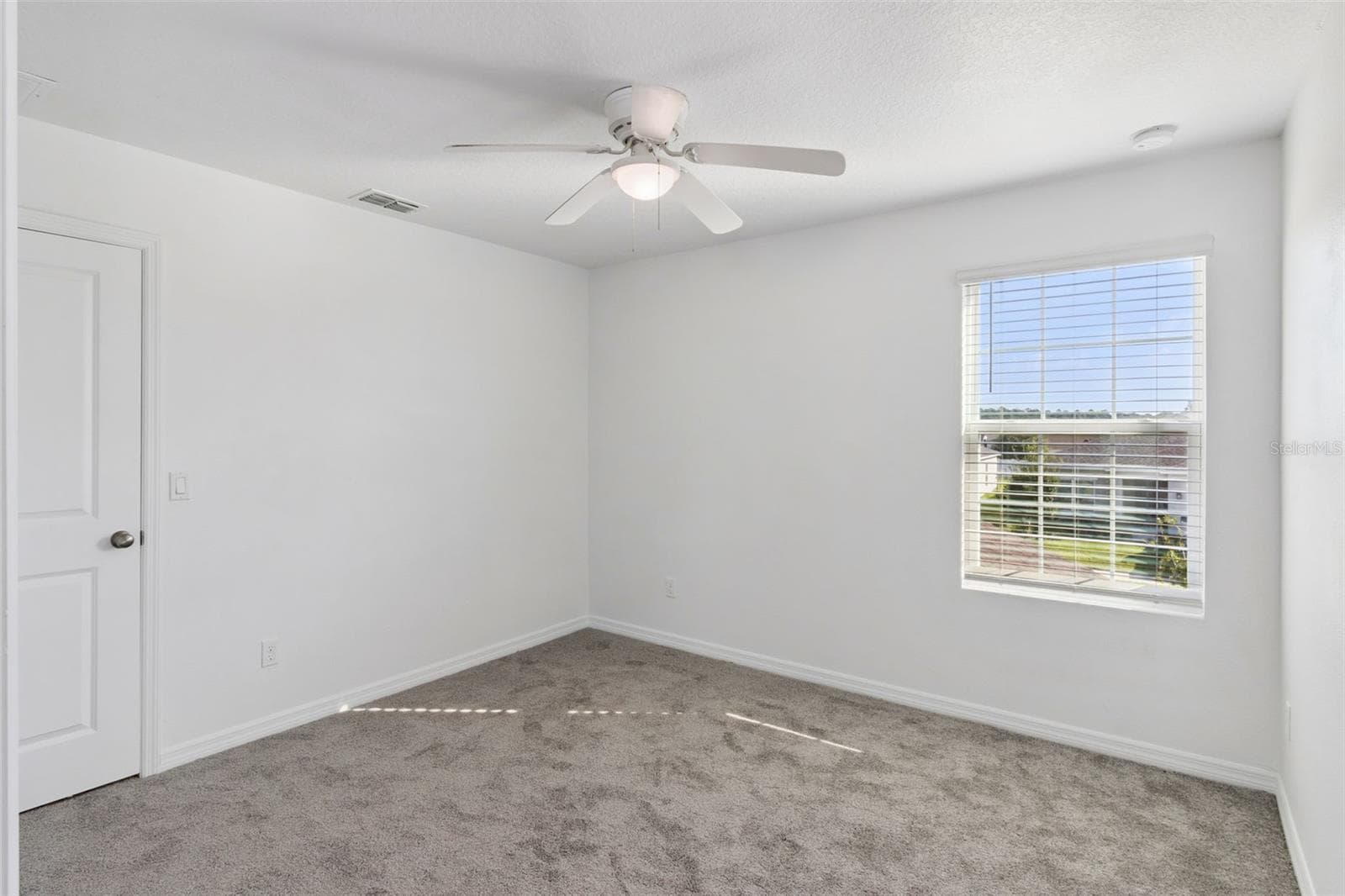 Single Family Residence at 4108 DEERMOSS DR, CLERMONT, photo 23 of 35