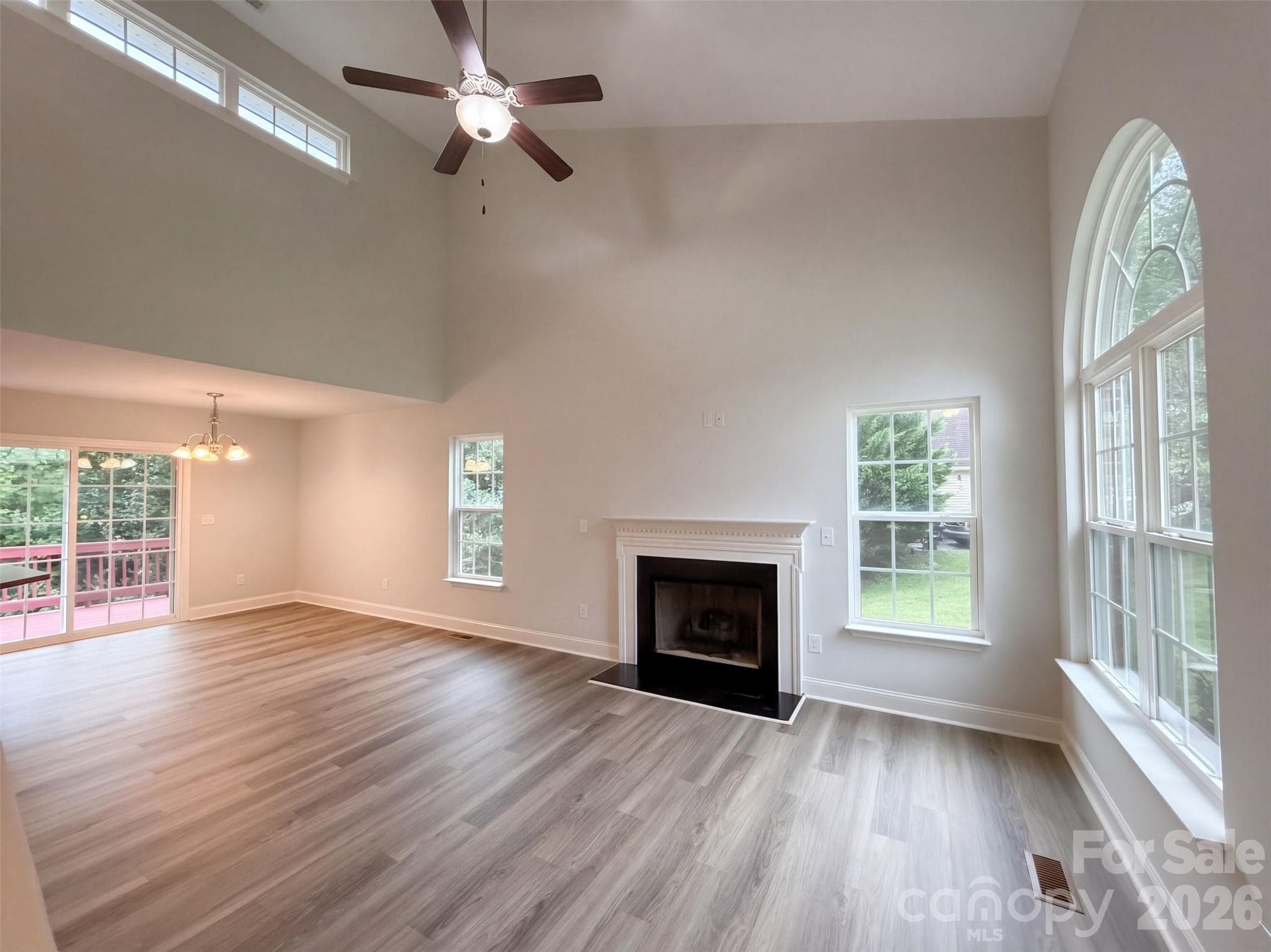 Single Family Residence at 117 Sundance Circle, Statesville, photo 3 of 30
