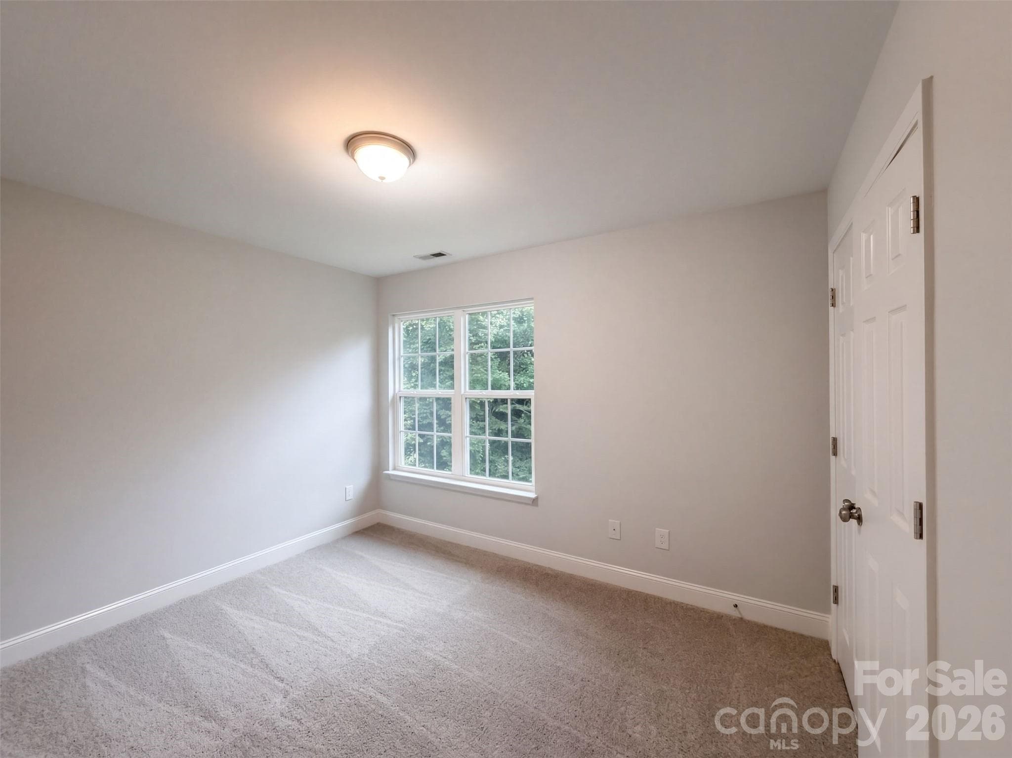 Single Family Residence at 117 Sundance Circle, Statesville, photo 10 of 30