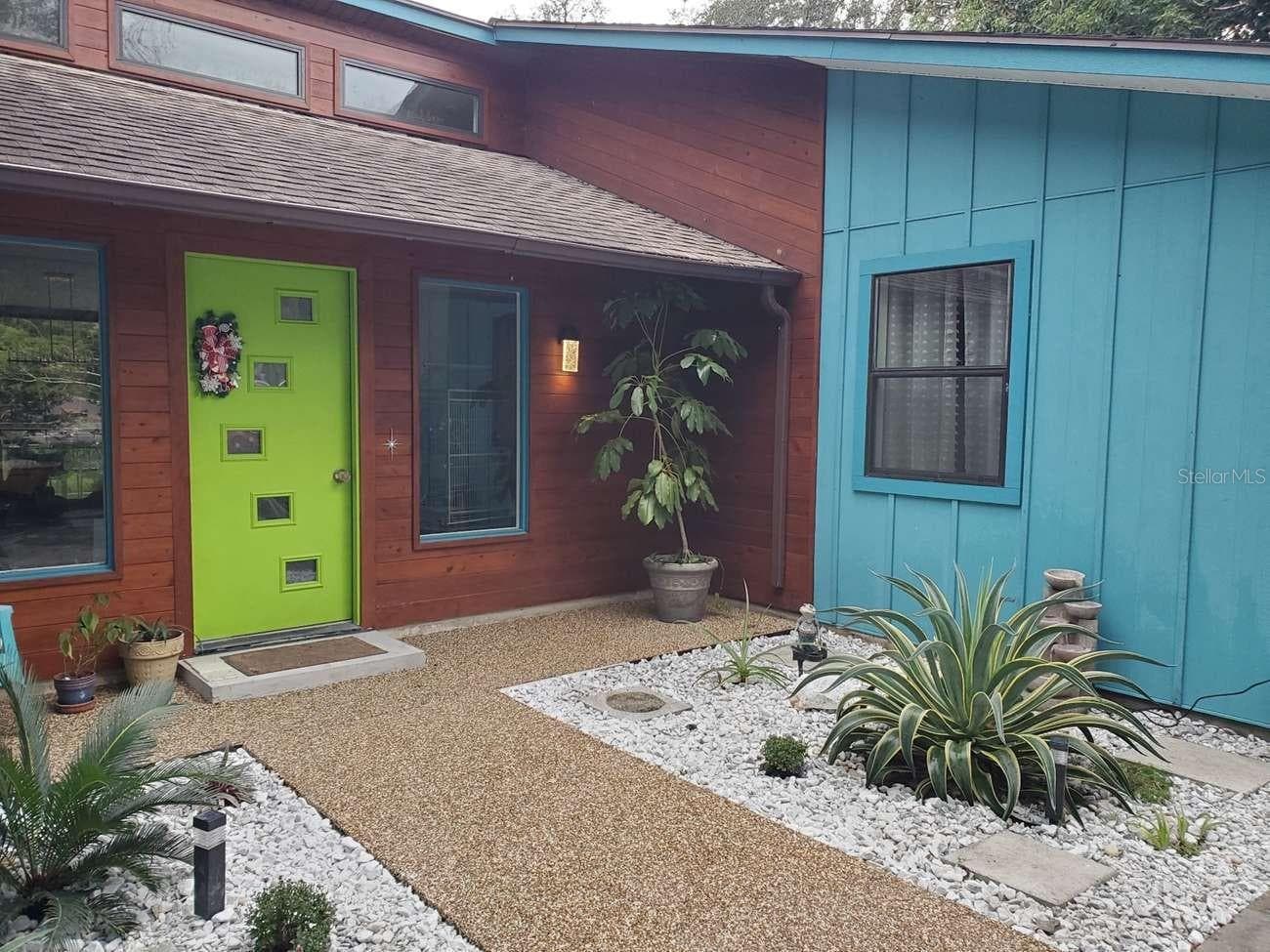 Single Family Residence at 5017 E 127TH AVE, TEMPLE TERRACE, photo 2 of 24