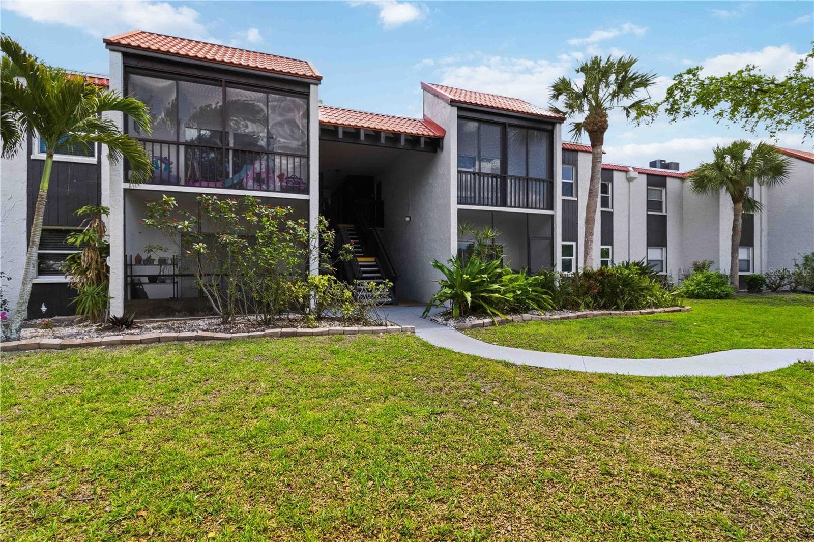 3281 BENEVA RD #104