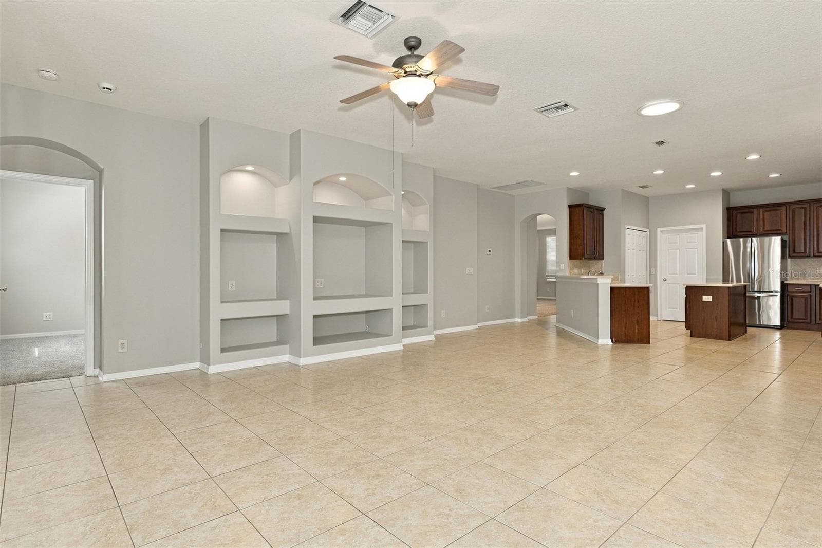 Single Family Residence at 11409 BLUE LILAC AVE, RIVERVIEW, photo 7 of 43