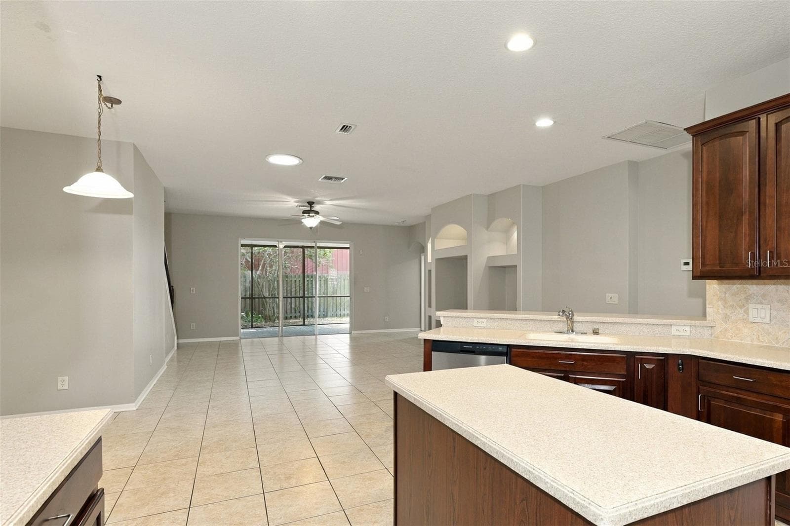Single Family Residence at 11409 BLUE LILAC AVE, RIVERVIEW, photo 16 of 43