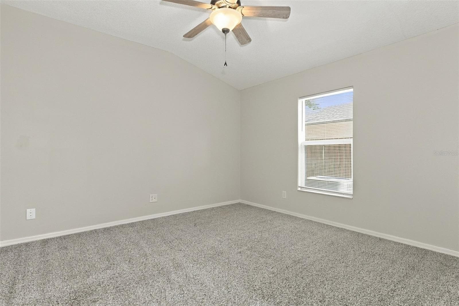 Single Family Residence at 11409 BLUE LILAC AVE, RIVERVIEW, photo 18 of 43