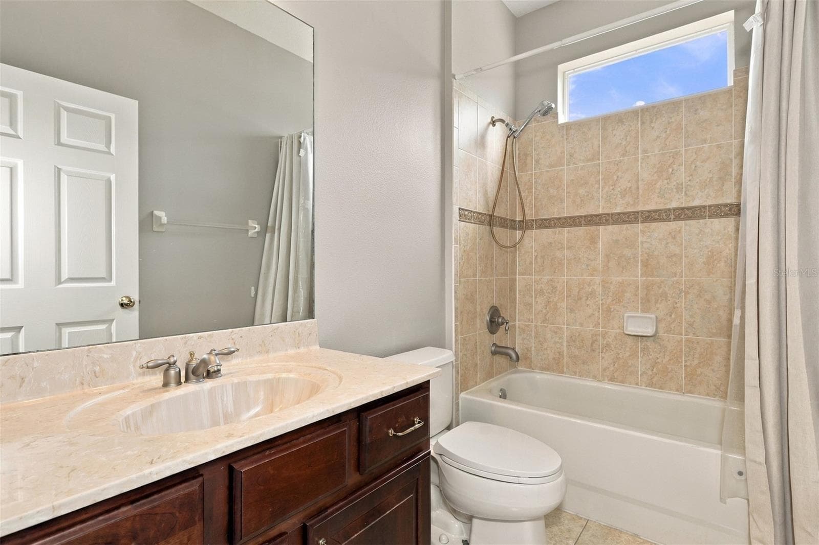 Single Family Residence at 11409 BLUE LILAC AVE, RIVERVIEW, photo 33 of 43