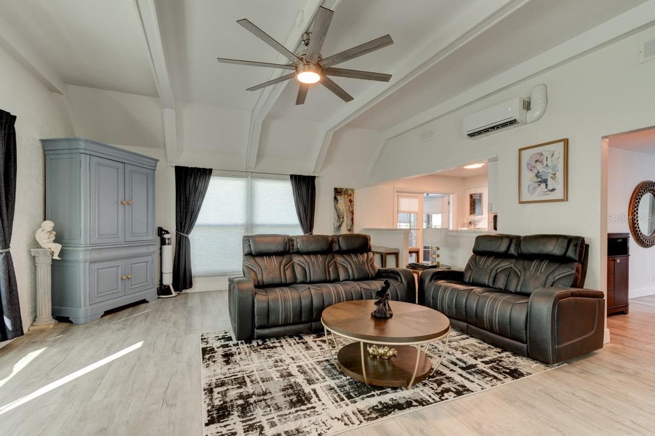 Single Family Residence at 104 RIO PINAR DR, ORMOND BEACH, photo 7 of 45