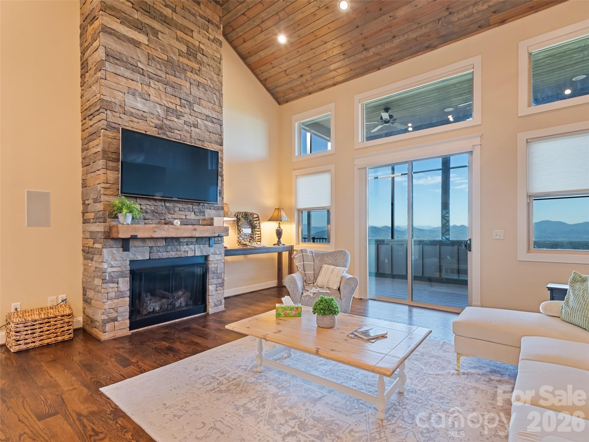 Single Family Residence at 179 Serenity Ridge Trail, Asheville, photo 13 of 44