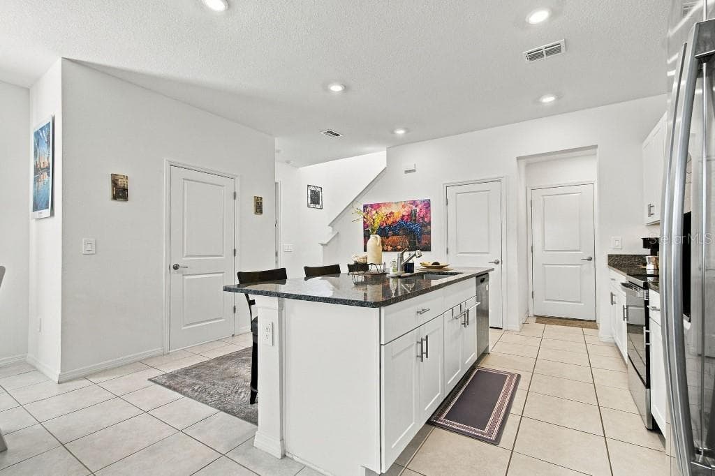 Townhouse at 10824 FANNING SPRINGS CT, TAMPA, photo 11 of 85