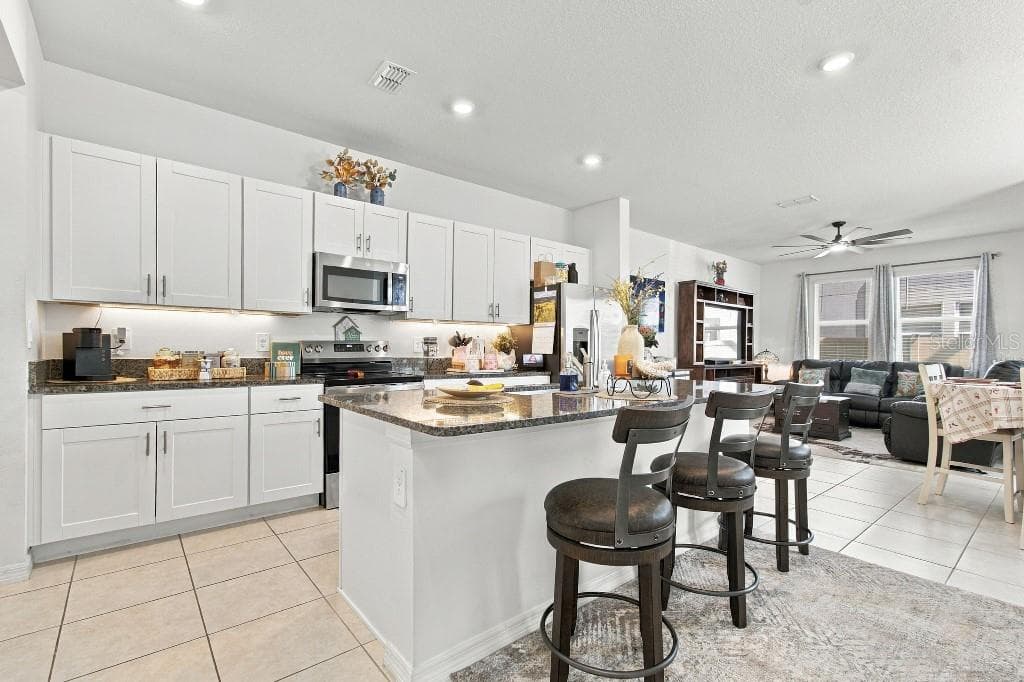 Townhouse at 10824 FANNING SPRINGS CT, TAMPA, photo 19 of 85