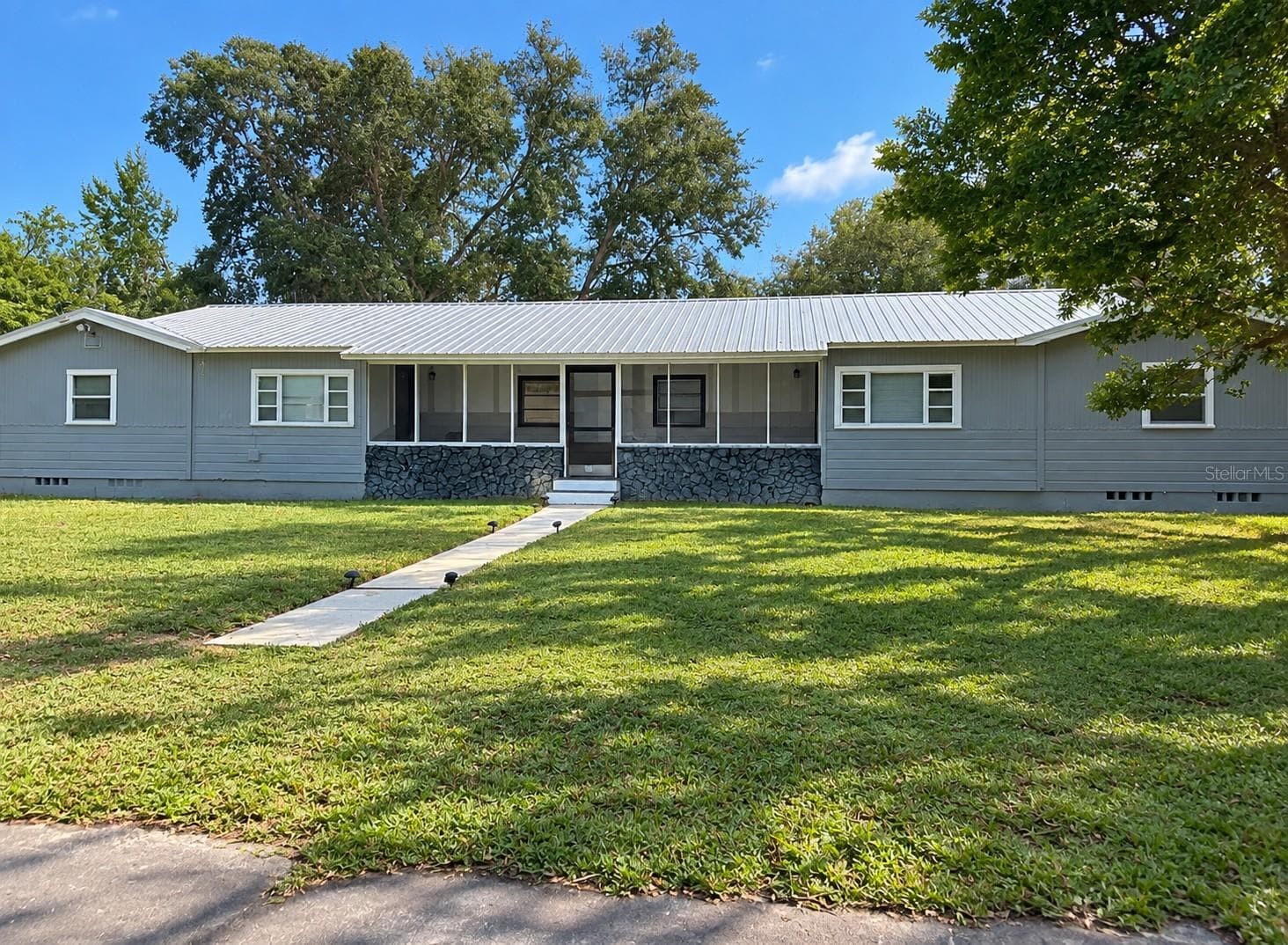 1618 MAGNOLIA AVE