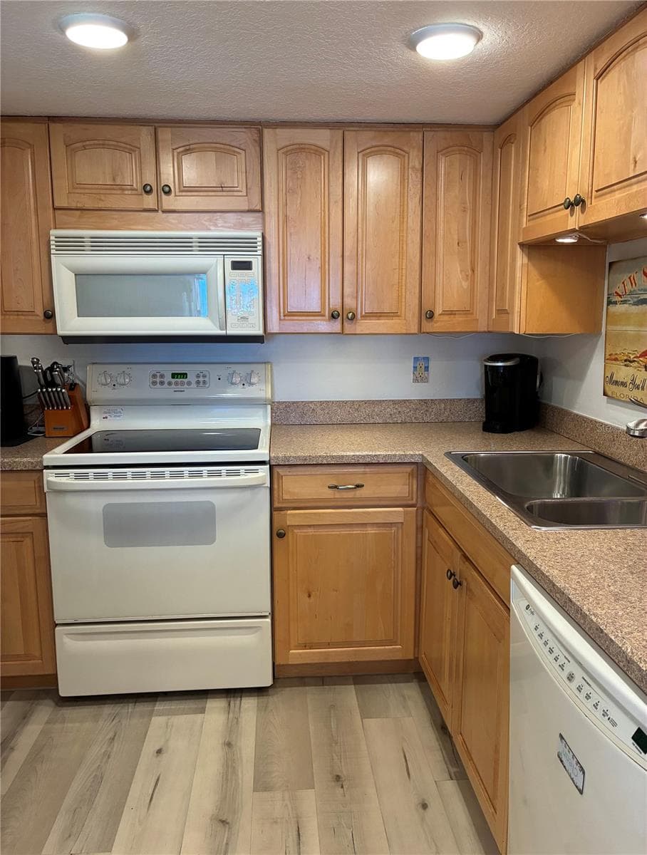 Condominium at 4175 S ATLANTIC AVE #5130, NEW SMYRNA BEACH, photo 8 of 27