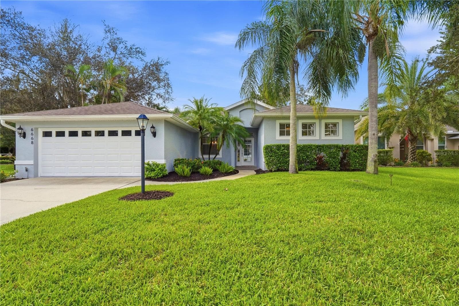 Single Family Residence at 6668 MEANDERING WAY, LAKEWOOD RANCH, photo 5 of 88