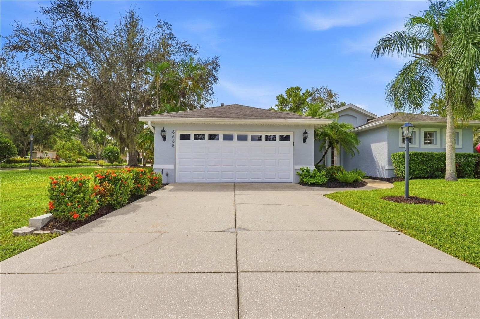 Single Family Residence at 6668 MEANDERING WAY, LAKEWOOD RANCH, photo 9 of 88
