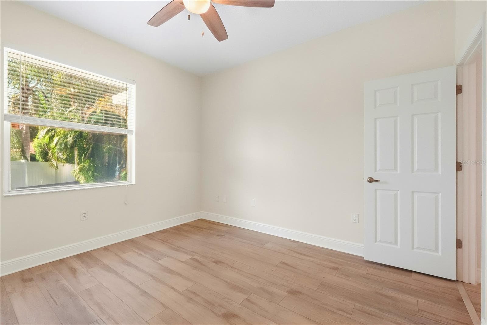 Single Family Residence at 6668 MEANDERING WAY, LAKEWOOD RANCH, photo 41 of 88