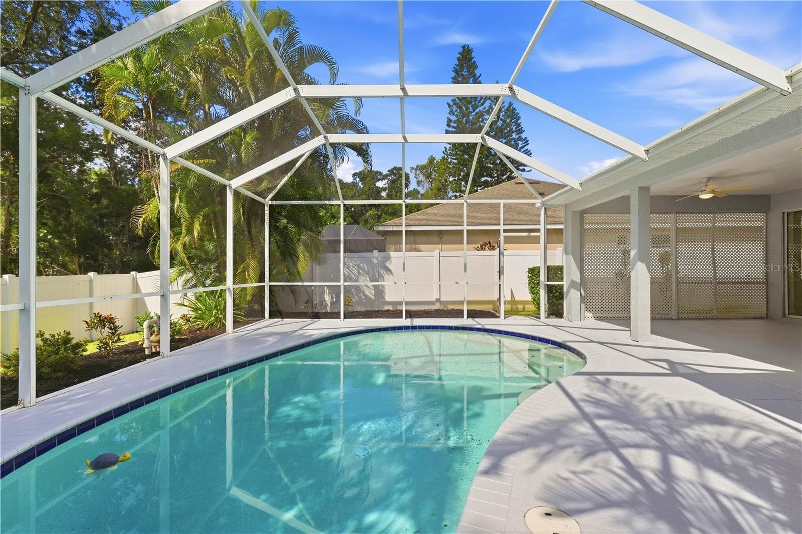 Single Family Residence at 6668 MEANDERING WAY, LAKEWOOD RANCH, photo 70 of 88