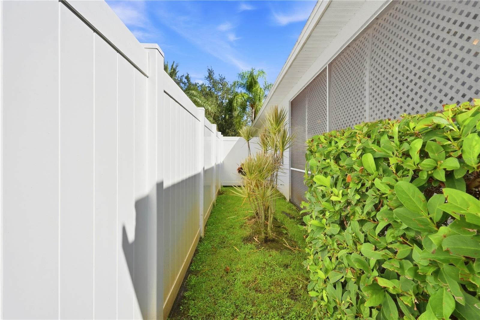 Single Family Residence at 6668 MEANDERING WAY, LAKEWOOD RANCH, photo 75 of 88