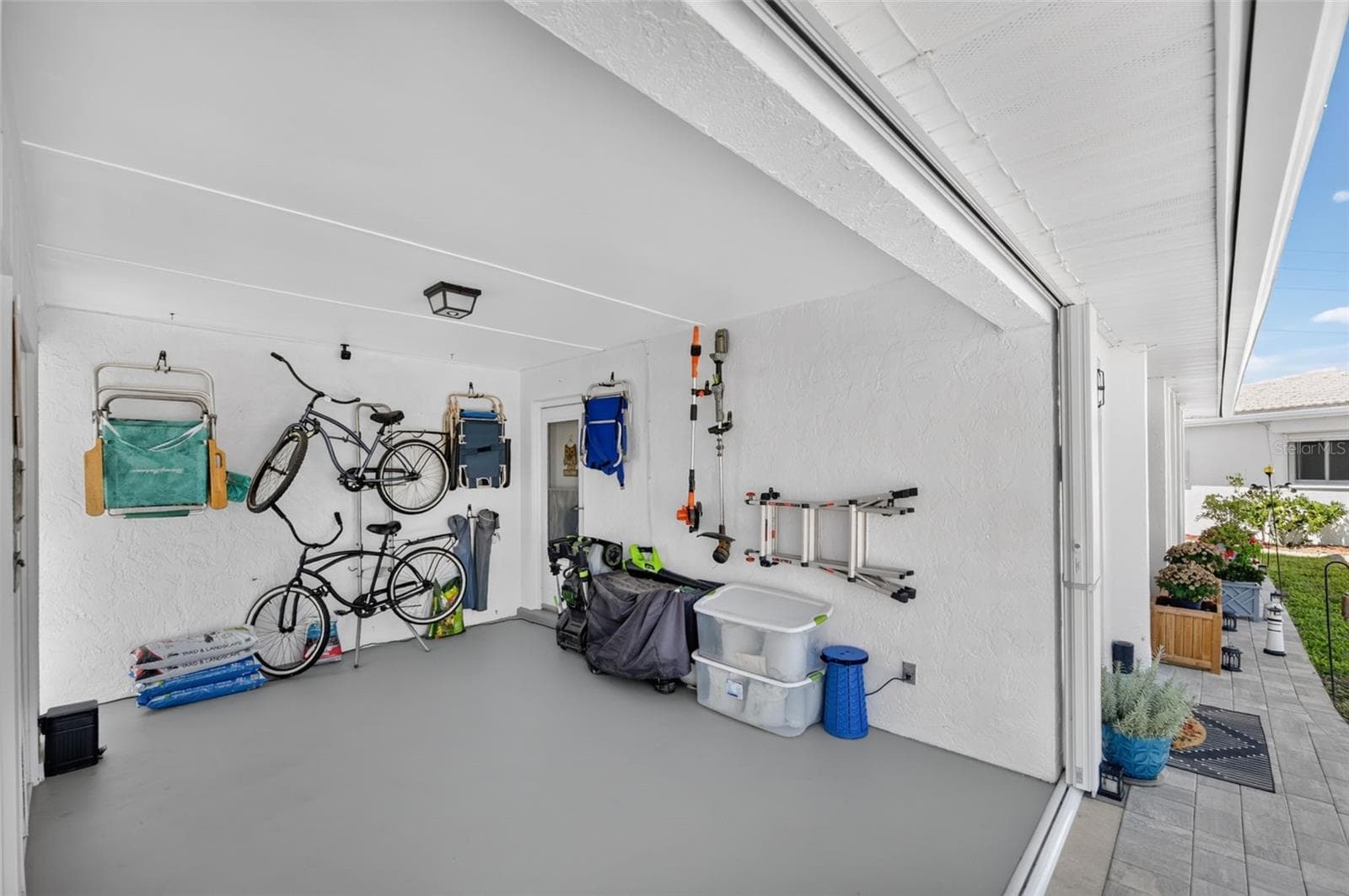 Carport - 82 CIRCLEWOOD DR #A3-4, VENICE