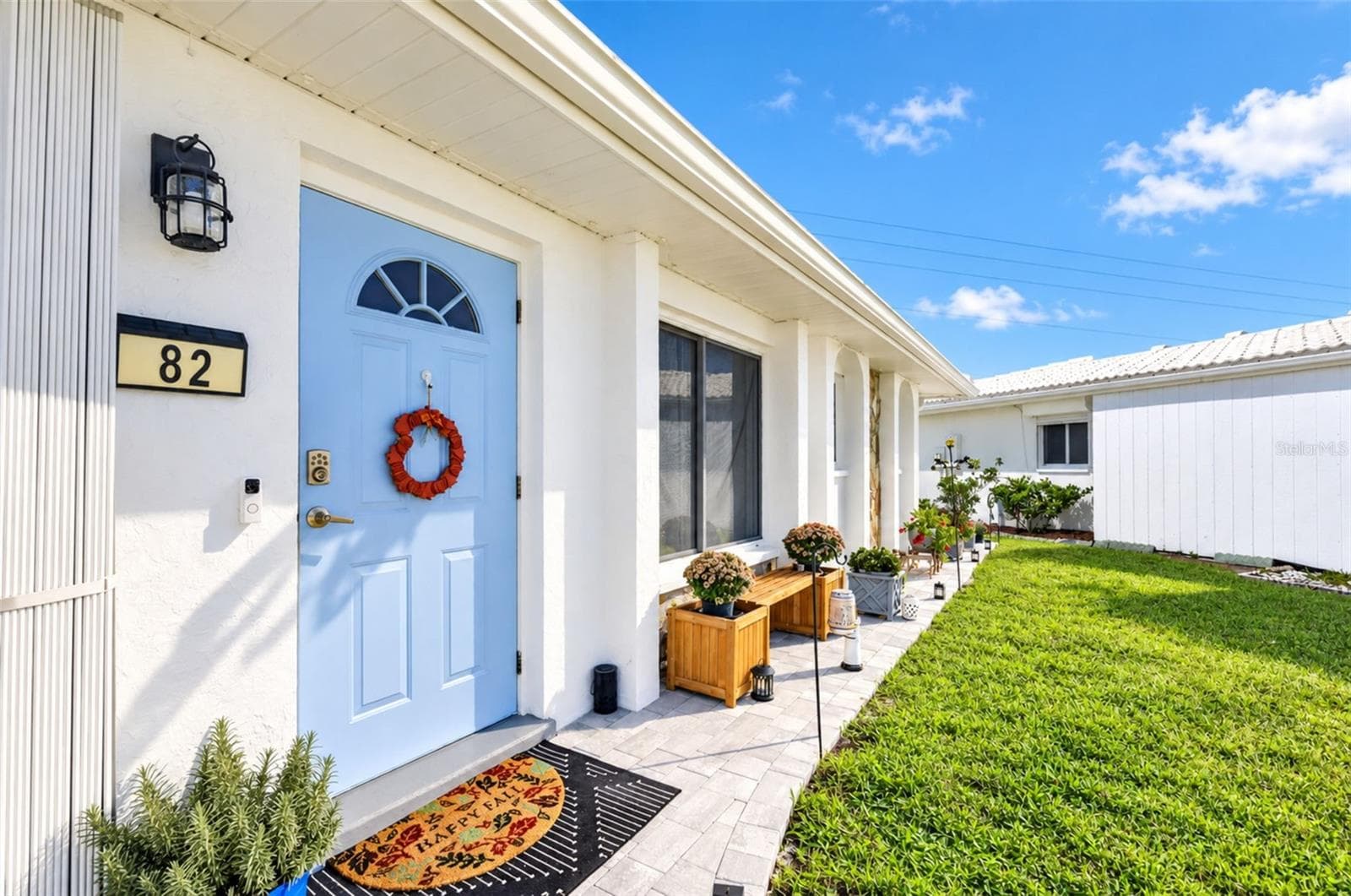 Front entryway - 82 CIRCLEWOOD DR #A3-4, VENICE
