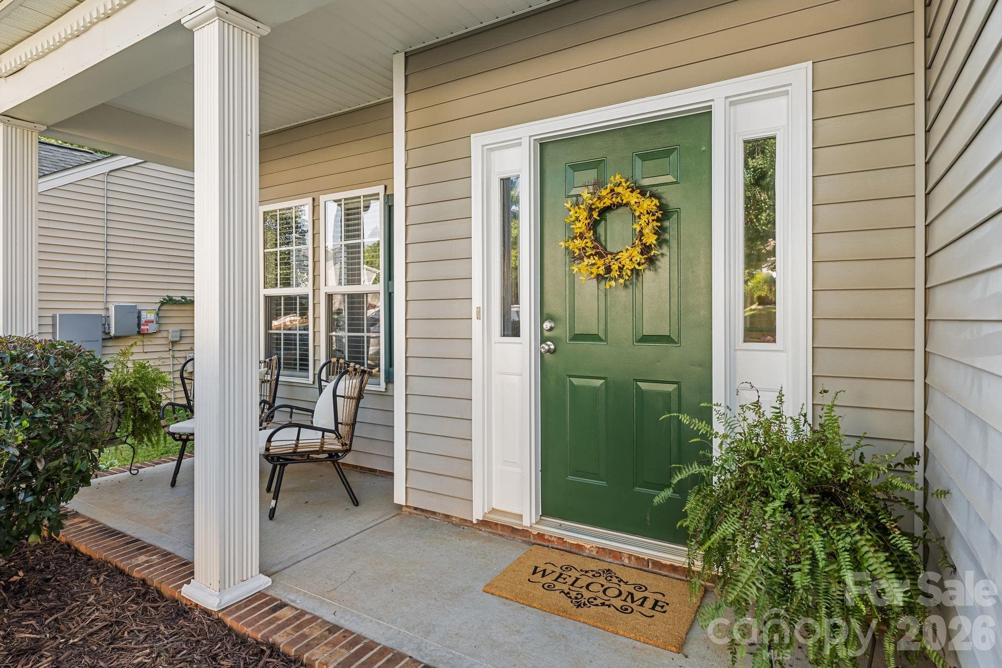 Single Family Residence at 5520 Waverly Lynn Lane, Charlotte, photo 2 of 22