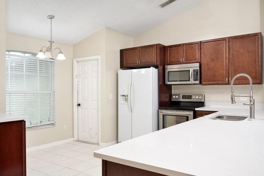 Single Family Residence at 11855 CLAIR PL, CLERMONT, photo 7 of 32