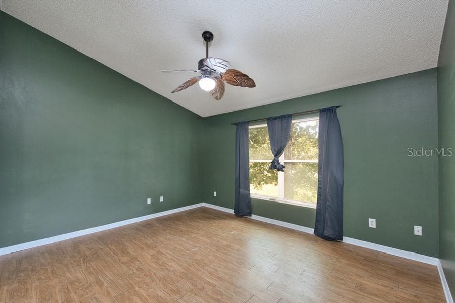 Single Family Residence at 11855 CLAIR PL, CLERMONT, photo 13 of 32