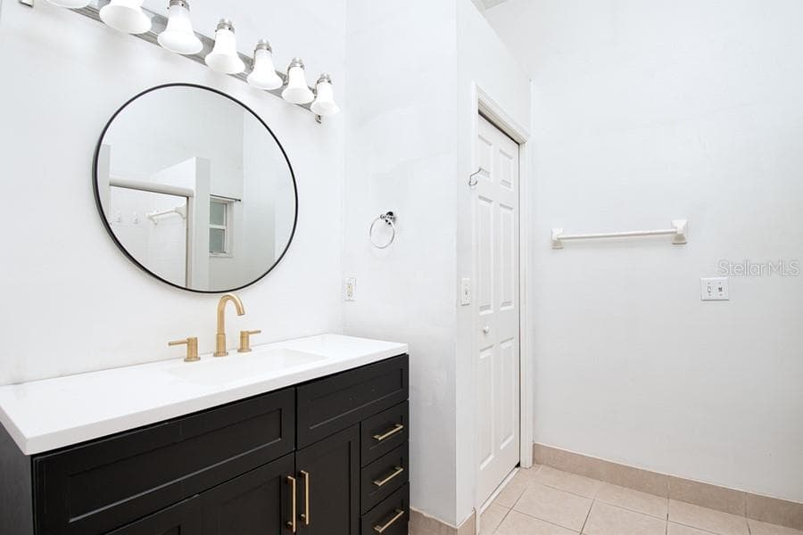 Master bathroom - 11855 CLAIR PL, CLERMONT