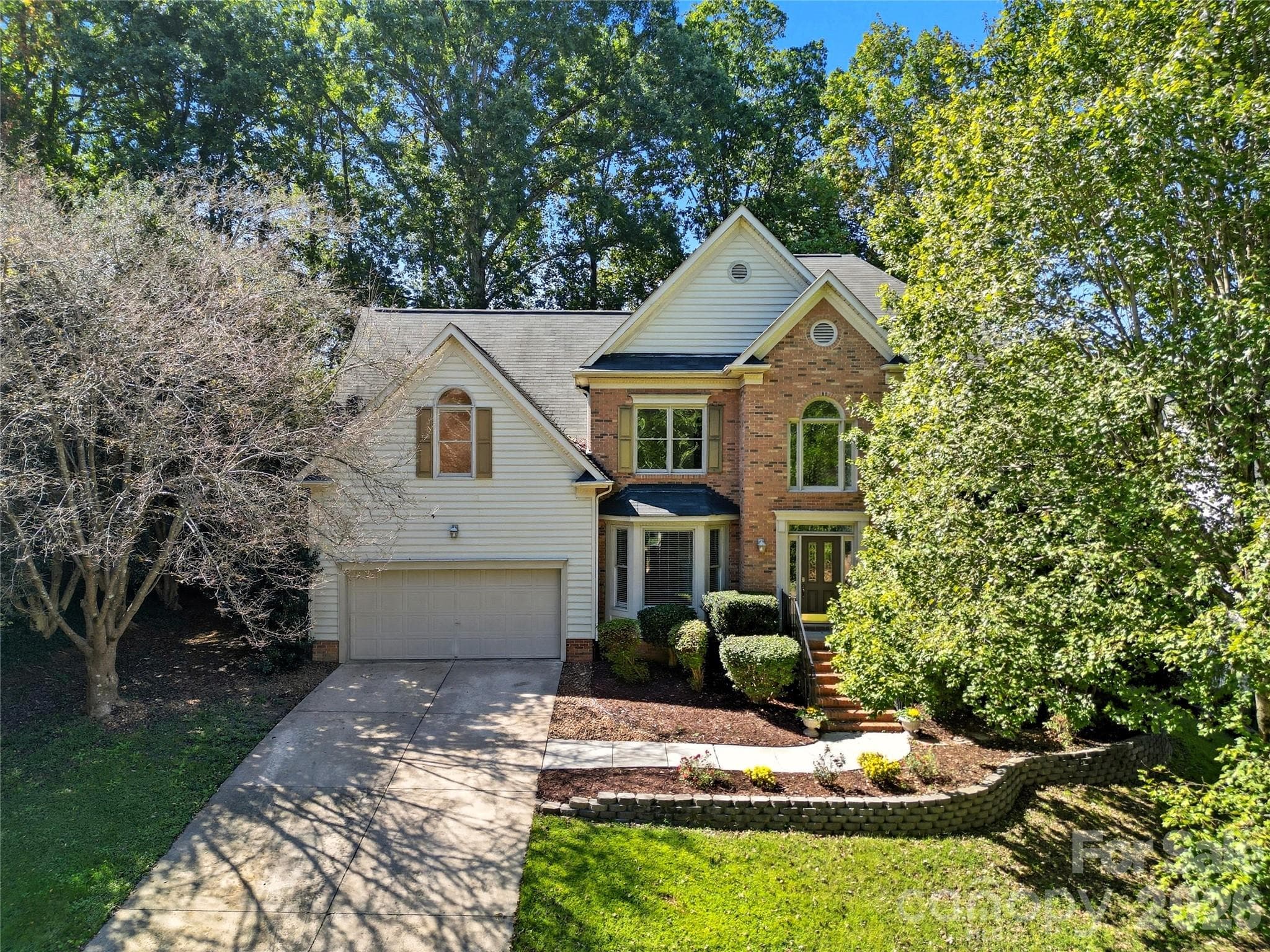 Single Family Residence at 8016 Painted Pony Court, Charlotte, photo 2 of 36