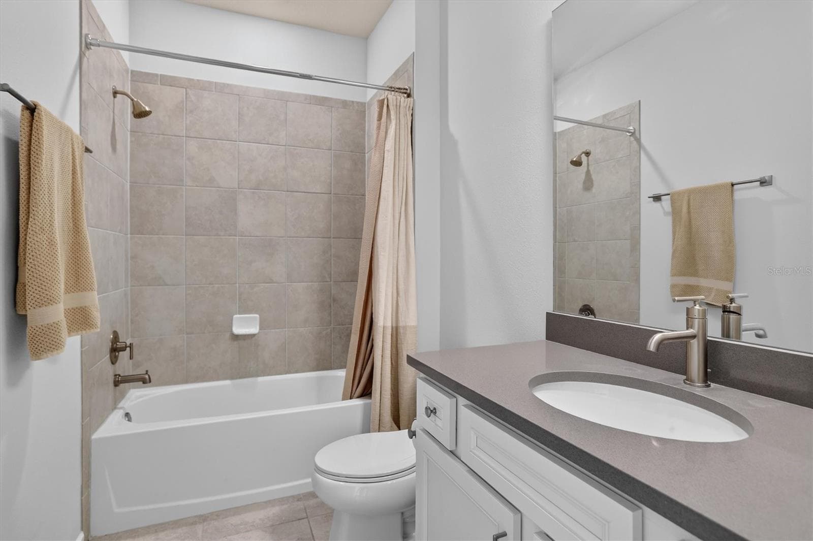 First Floor Bathroom - 10233 FOLLY BEACH RD, ORLANDO