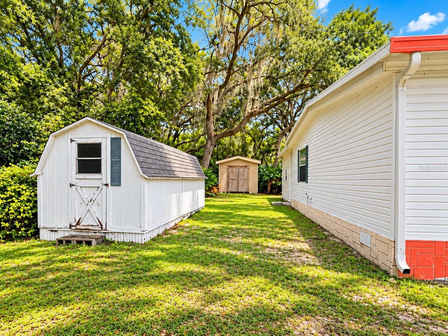 Manufactured Home at 2562 SE 178TH AVE, SILVER SPRINGS, photo 2 of 29