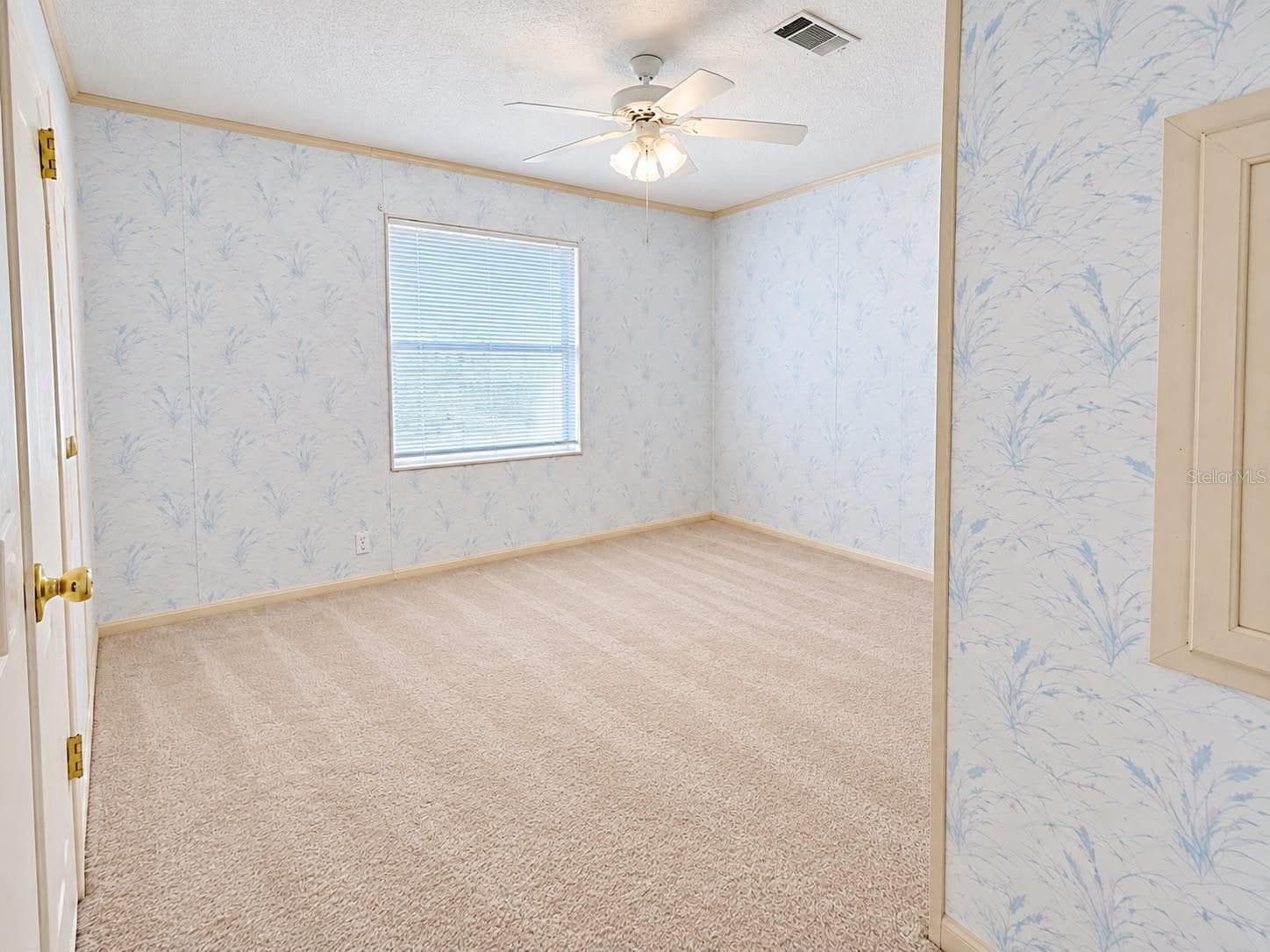 Manufactured Home at 2562 SE 178TH AVE, SILVER SPRINGS, photo 17 of 29