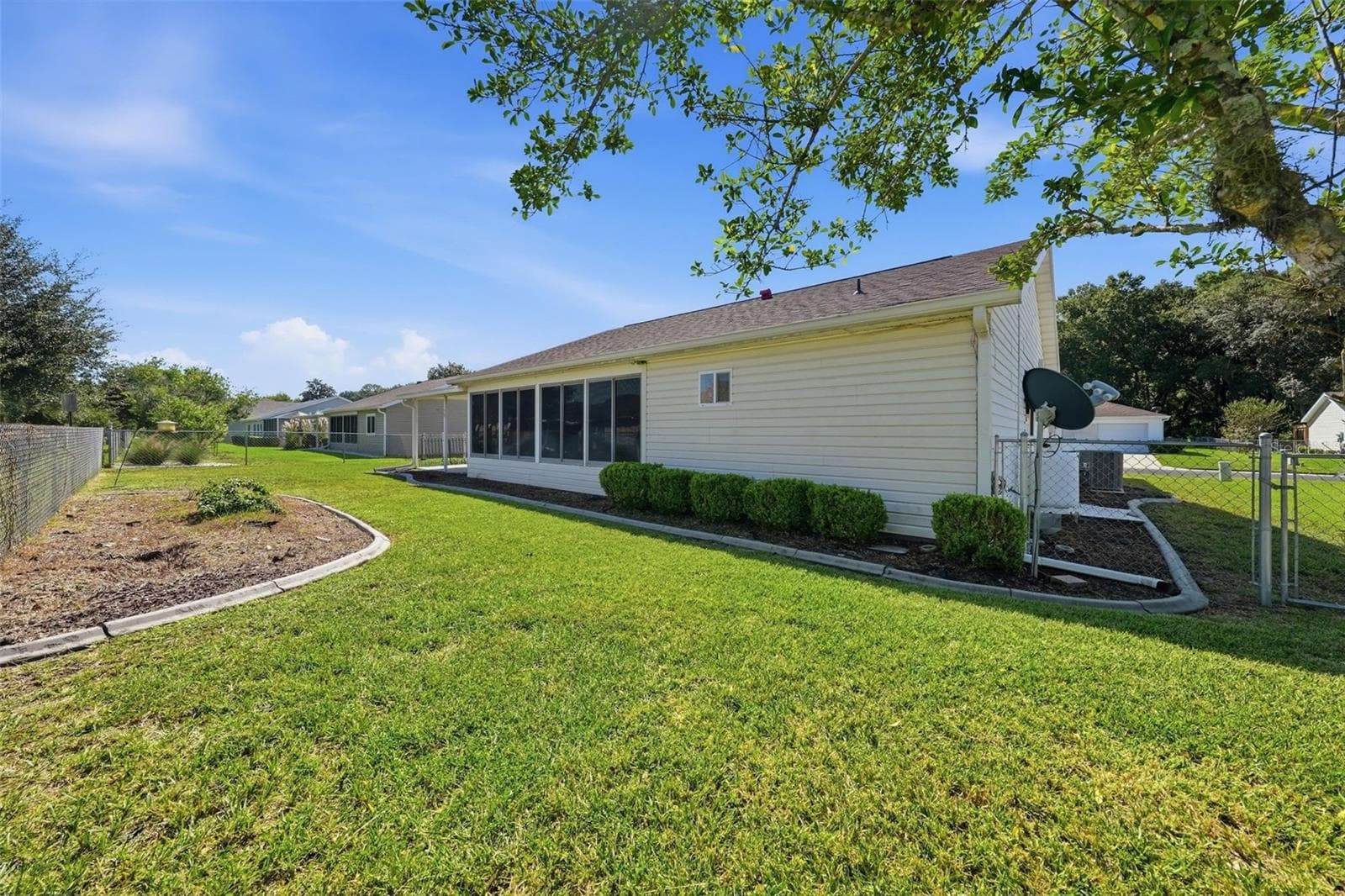 Single Family Residence at 11457 SW 139TH PL, DUNNELLON, photo 7 of 46