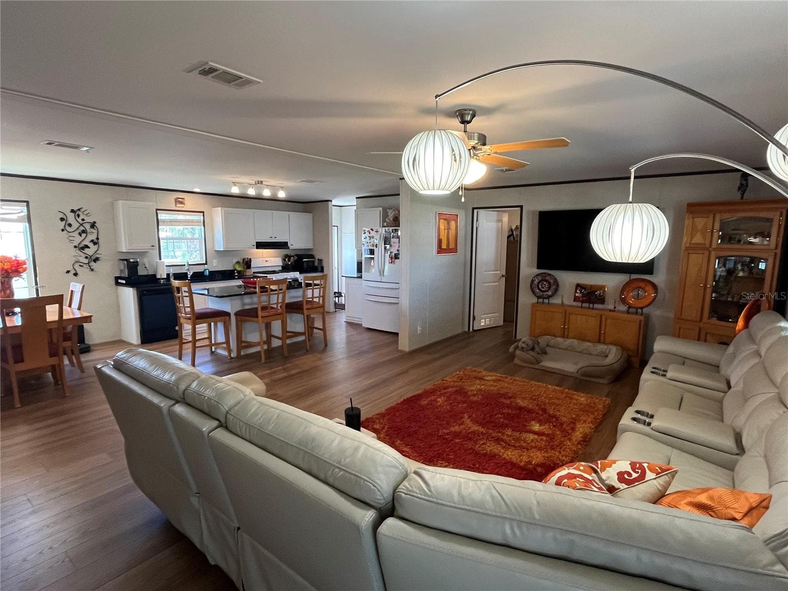 Manufactured Home at 214 COMO DR, VENICE, photo 13 of 58
