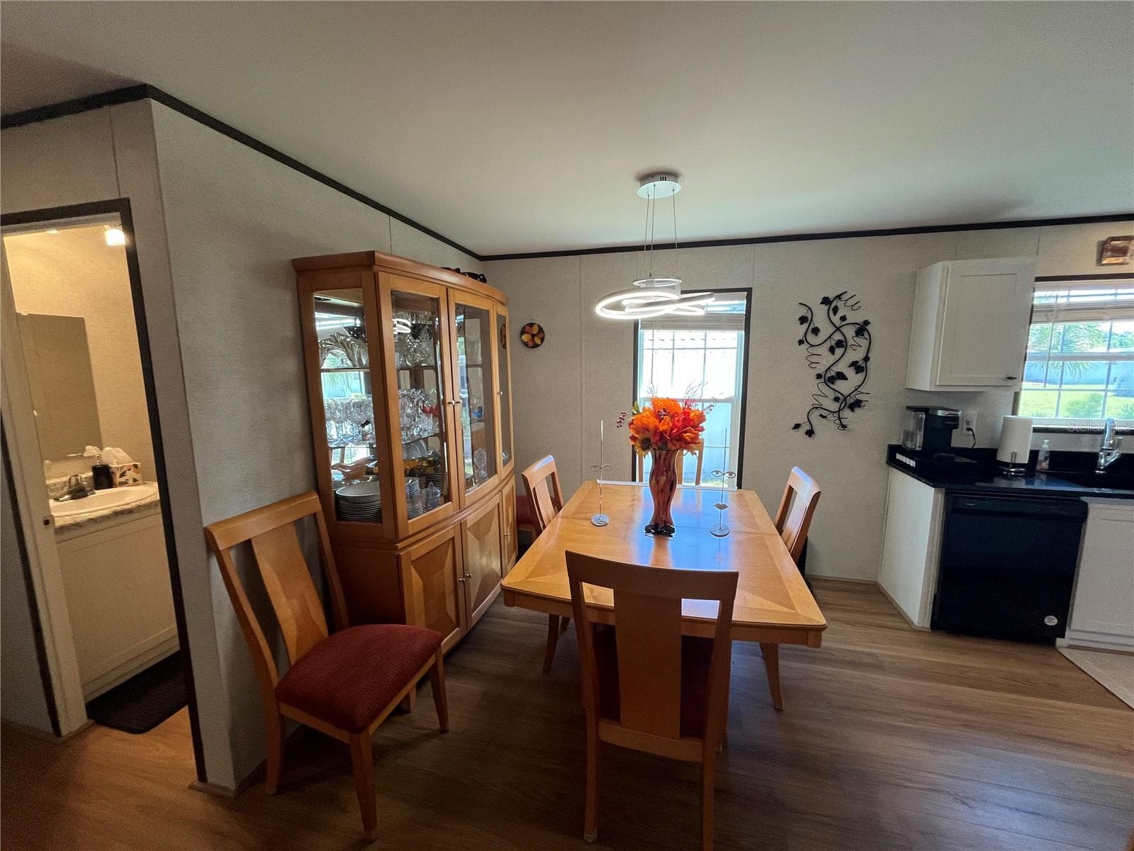 Manufactured Home at 214 COMO DR, VENICE, photo 26 of 58