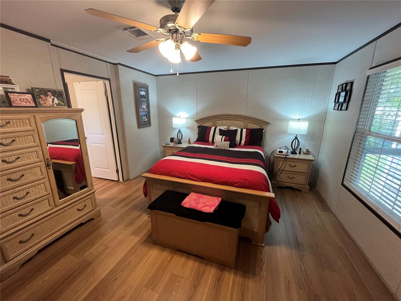 Manufactured Home at 214 COMO DR, VENICE, photo 48 of 58