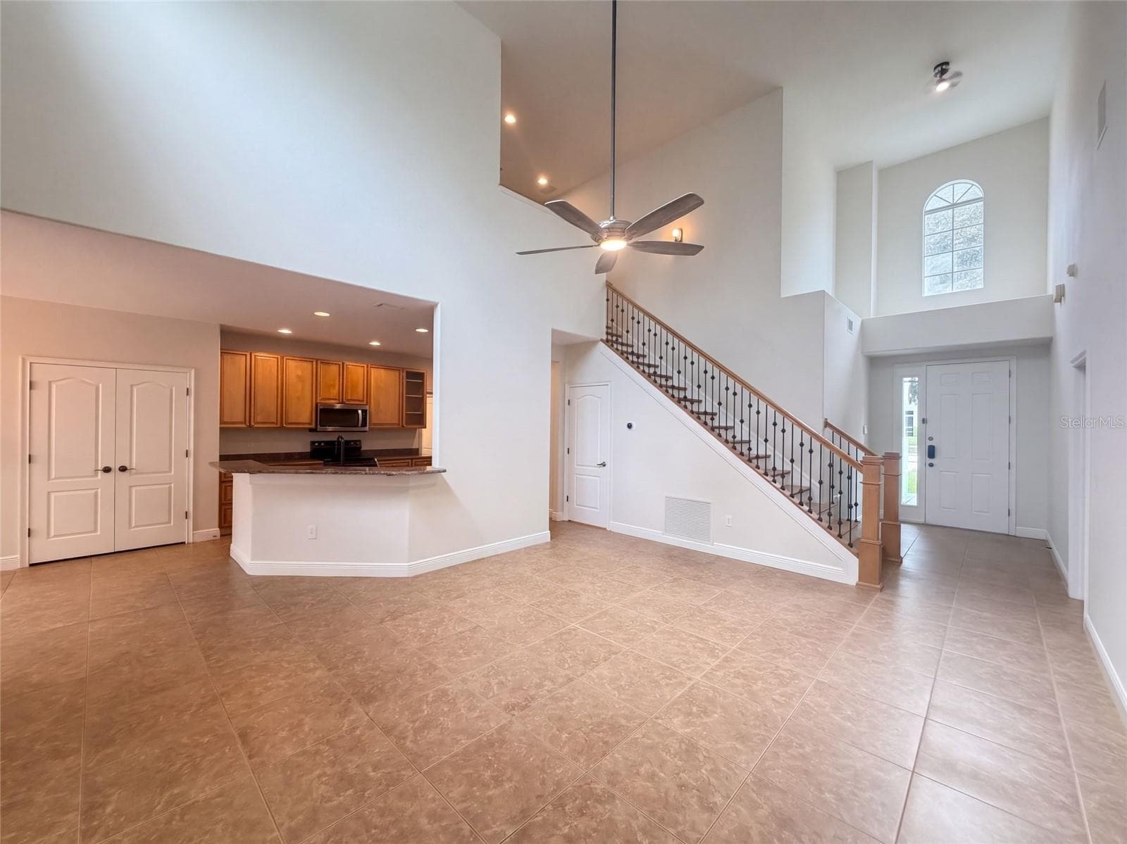 Single Family Residence at 2015 RIVER CROSSING DR, VALRICO, photo 3 of 22