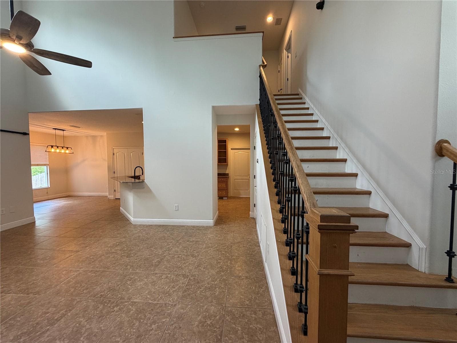 Single Family Residence at 2015 RIVER CROSSING DR, VALRICO, photo 7 of 22