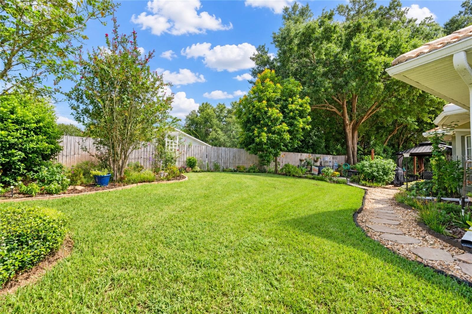 Single Family Residence at 126 HARBOR WAY, AUBURNDALE, photo 5 of 39