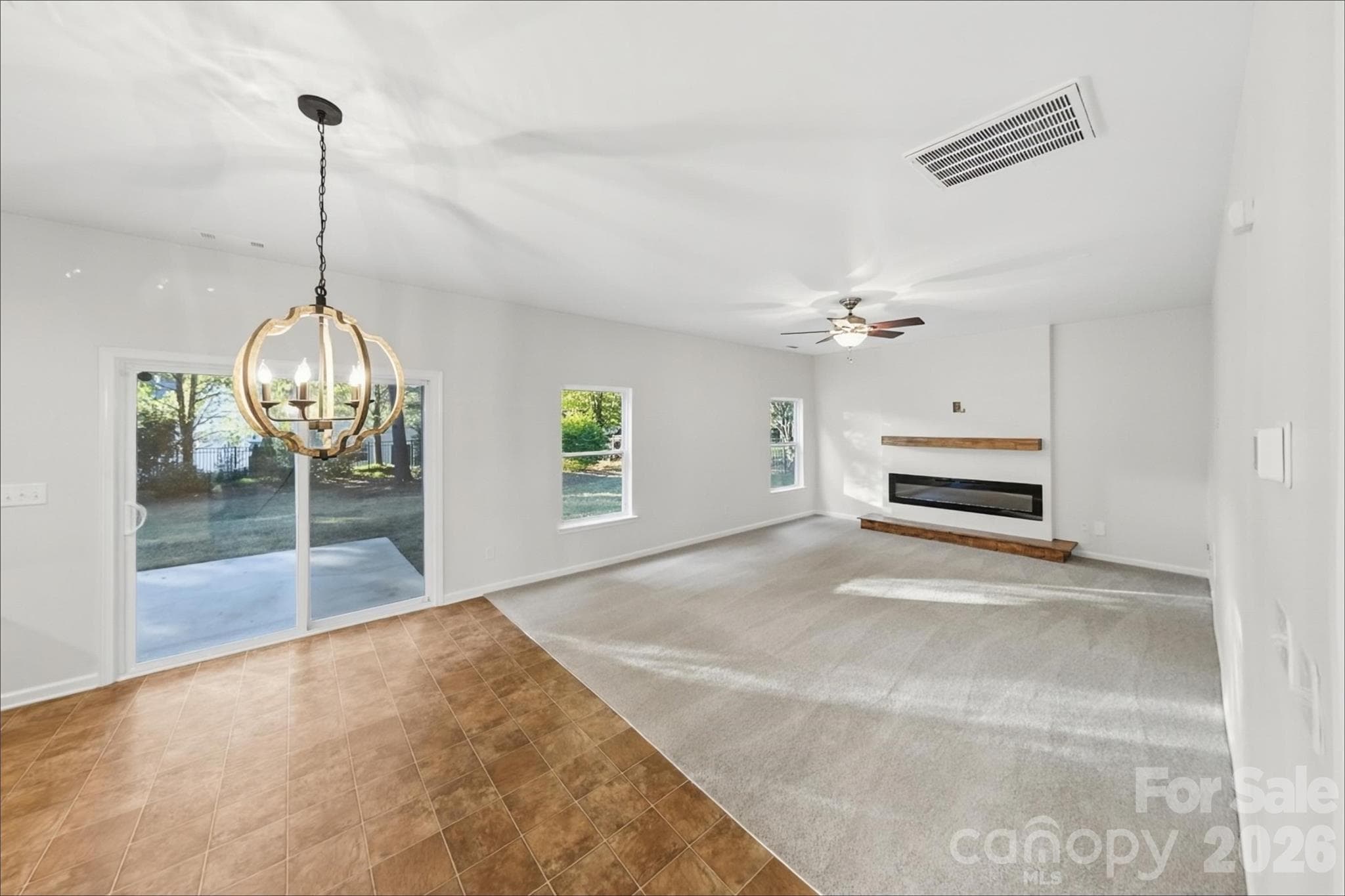 Single Family Residence at 3041 Kilbeggan Drive, Clover, photo 5 of 20