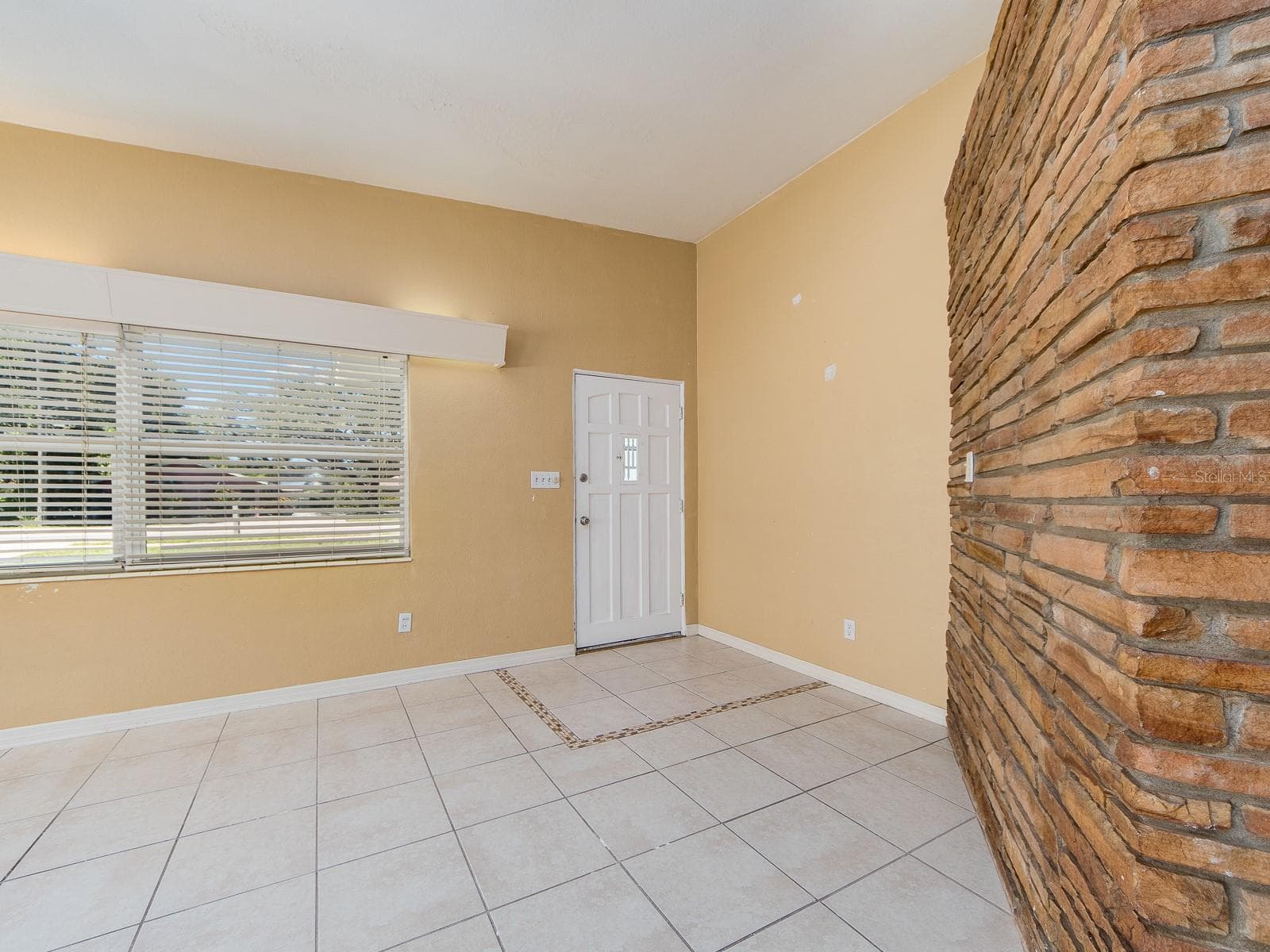 enterance livingroom - 12663 INDIAN ROCKS RD, LARGO