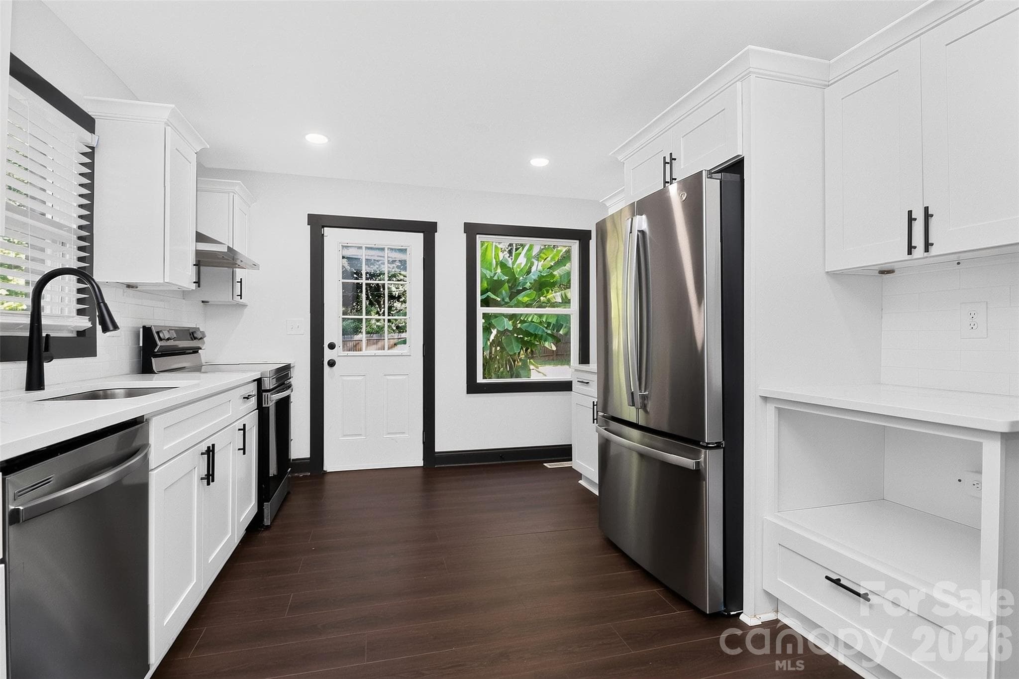 Single Family Residence at 2736 Royston Road, Charlotte, photo 17 of 43