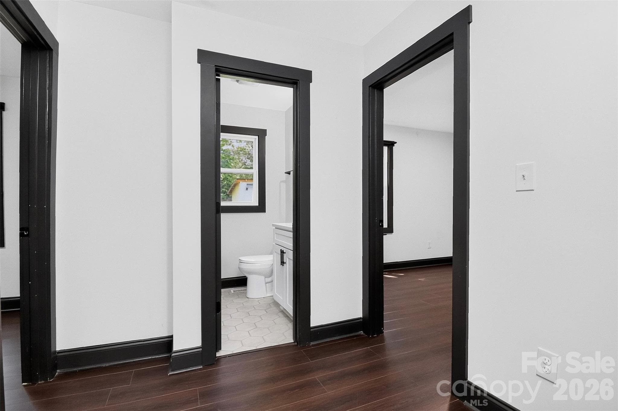 Single Family Residence at 2736 Royston Road, Charlotte, photo 25 of 43
