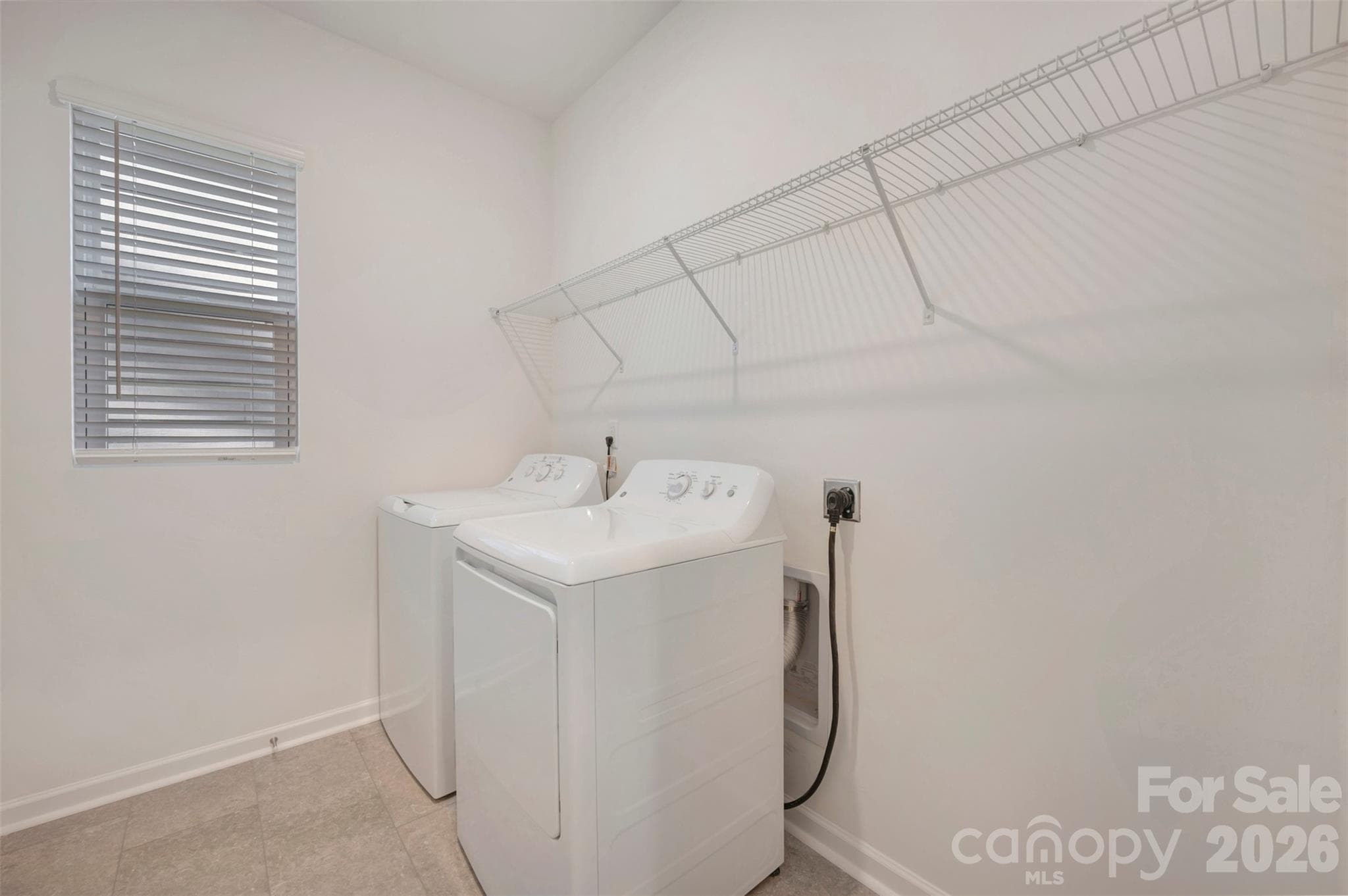 Laundry room - 1554 Kate Cecil Way, York