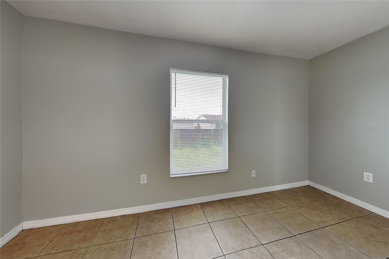Single Family Residence at 477 FLORIDA CIR N, APOLLO BEACH, photo 7 of 15
